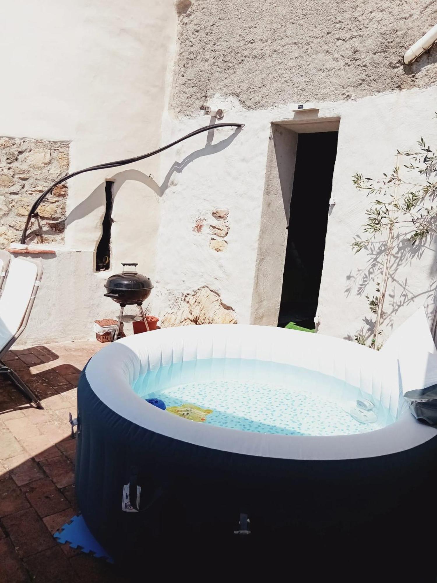 Comfortable Apartment With Sea View In Falcinello Exterior foto